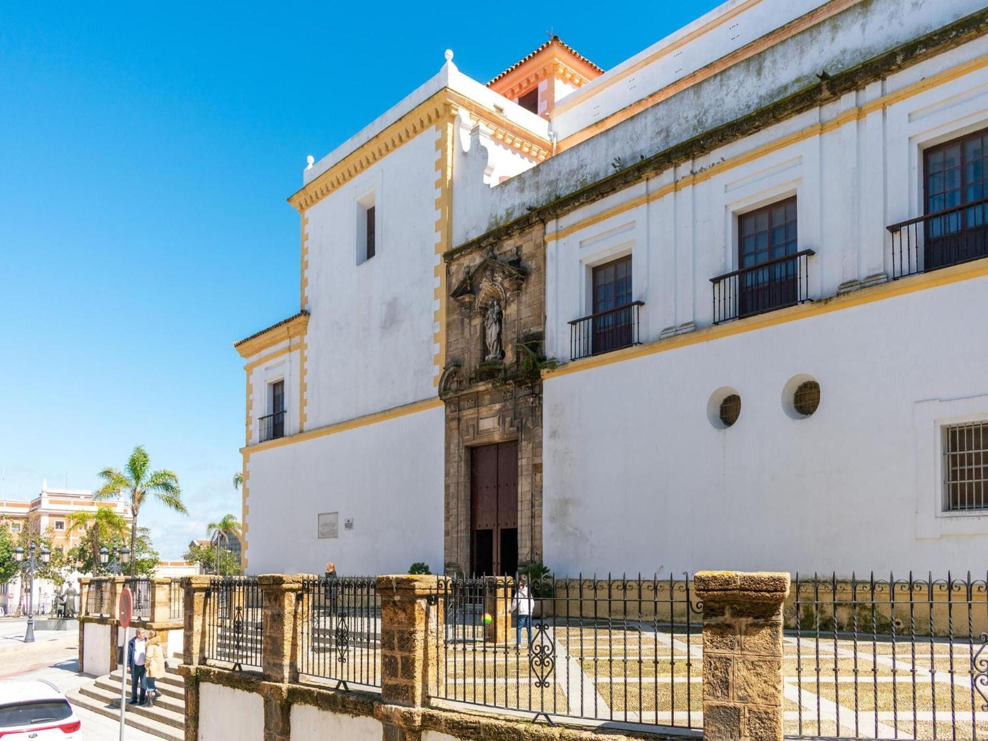 Cosy Holiday Home With Sea-View Cadiz Exterior photo